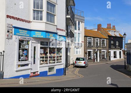 Souvenirladen Blue Anchor, Harbour Street, Broadstairs, Isle of Thanet, Kent, England, Großbritannien, Großbritannien, Europa Stockfoto