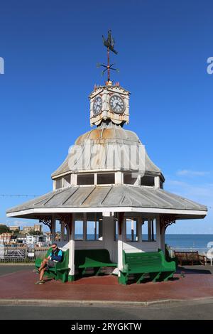 Clock Shelter, Victoria Gardens, Victoria Parade, Broadstairs, Isle of Thanet, Kent, England, Großbritannien, Vereinigtes Königreich, Vereinigtes Königreich, Europa Stockfoto