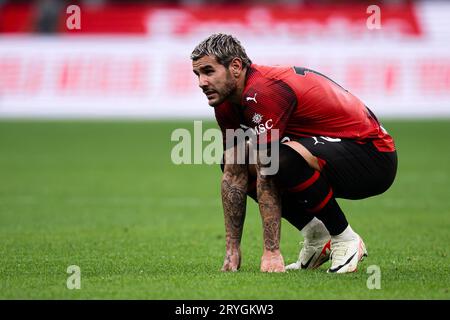 Theo Hernandez vom AC Mailand sieht während des Fußballspiels der Serie A zwischen dem AC Mailand und SS Lazio deprimiert aus. Stockfoto