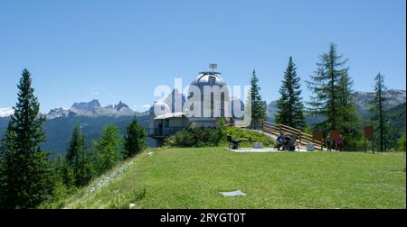 Das Astronomische Observatorium Helmut Ullrich. Cortina d'Ampezzo. Dolomiten. Italien. Stockfoto