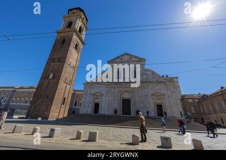 TURIN (TURIN), ITALIEN, 25. MÄRZ 2023 - die Kathedrale von St. John Baptist in Turin, Italien Stockfoto