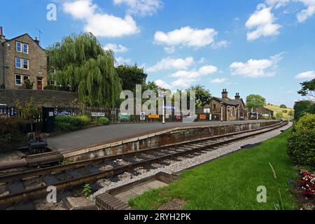 Oakworth Station an der Keighley & Worth Valley Railway Stockfoto