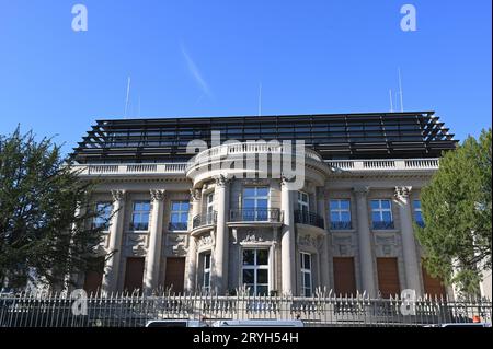 Das Palais du Rhin, auch Palais oder Villa Oppenheim genannt, ist eine 1908 errichtete Villa im Stil des französischen Barockklassizismus, Neorokoko. unter anderem ist dort das Auktionshaus Sotheby s *** das Palais du Rhin, auch Palais oder Villa Oppenheim genannt, ist eine 1908 im Stil des französischen Barock-Klassizismus erbaute Villa, Neo-Rococo unter anderem befindet sich dort das Auktionshaus Sotheby s Credit: Imago/Alamy Live News Stockfoto