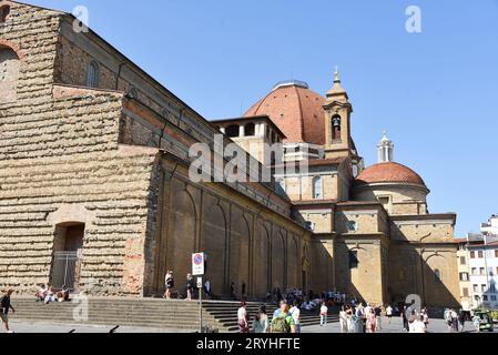 Florenz, Italien. September 2023. Die Basilika von St. Lawrence im Zentrum von Florenz. Hochwertige Fotos Stockfoto