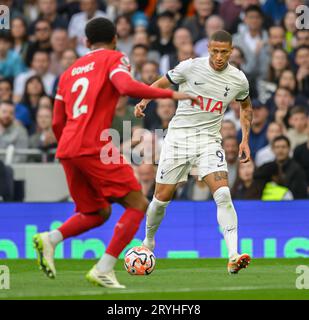 London, Großbritannien. September 2023 30. 30. September 2023 - Tottenham Hotspur / Liverpool - Premier League - Tottenham Hotspur Stadium. Tottenham Hotspurs Richarlison im Spiel gegen Liverpool. Bildnachweis: Mark Pain / Alamy Live News Stockfoto