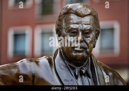 Willy Millowitsch-Denkmal auf dem Willy Millowitsch-Platz, Köln, Deutschland, Europa Stockfoto