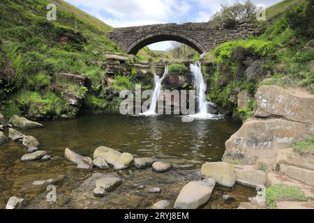 River Dane und Wasserfälle am Three Shires Head, dem Treffpunkt der Countys Cheshire, Derbyshire und Staffordshire, England, Großbritannien Stockfoto