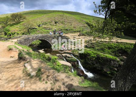 River Dane und Wasserfälle am Three Shires Head, dem Treffpunkt der Countys Cheshire, Derbyshire und Staffordshire, England, Großbritannien Stockfoto