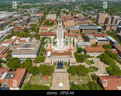 Luftaufnahme des Hauptgebäudes an der University of Texas am Austin Campus Stockfoto