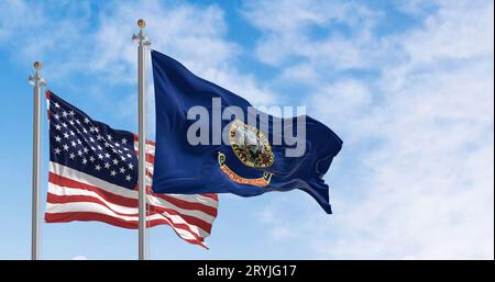 Die Staatsflagge von Idaho winkt zusammen mit der US-Nationalflagge Stockfoto