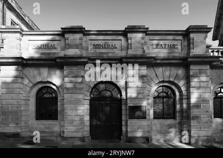 The Natural Mineral Baths, Cavendish Shopping Centre, Buxton Town, Peak District National Park, Derbyshire, England, UK Stockfoto