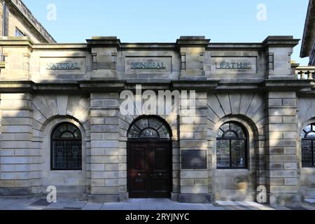 The Natural Mineral Baths, Cavendish Shopping Centre, Buxton Town, Peak District National Park, Derbyshire, England, UK Stockfoto