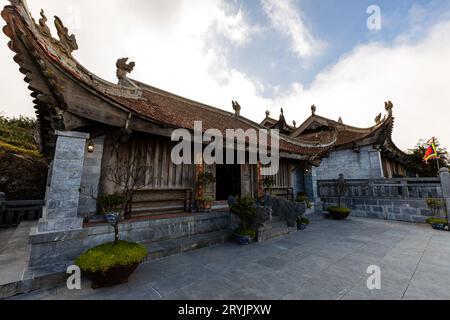 Der buddhistische Tempel im Fansipan in Sapa in Vietnam Stockfoto