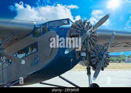 1929 Ford Tri Motor „Tin Goose“ am internationalen Flughafen Tucson Stockfoto