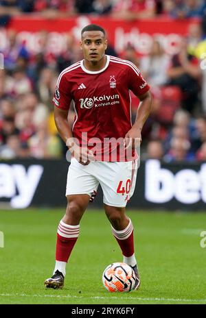 Nottingham, Großbritannien. Oktober 2023. Murillo aus Nottingham Forest während des Spiels der Premier League im City Ground in Nottingham. Das Bild sollte lauten: Andrew Yates/Sportimage Credit: Sportimage Ltd/Alamy Live News Stockfoto