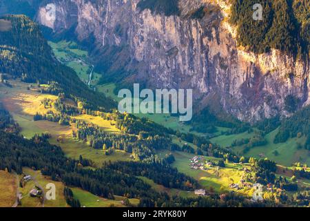 Lauterbrunnental, Dorf in den Schweizer Alpen, Schweiz Stockfoto