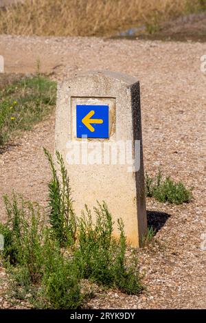 Wegmarkierung Wegweiser auf dem spanischen Fernwanderweg Jakobsweg Jakobsweg Spanien Stockfoto