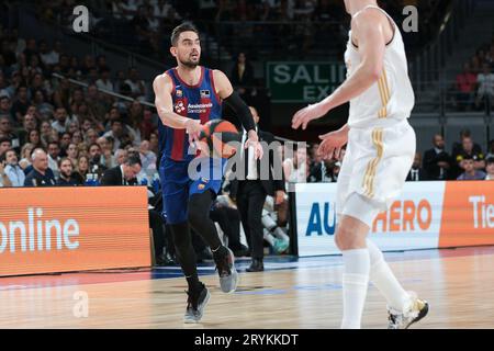 Madrid, Spanien. Oktober 2023. Tomas Satoransky von Barcelona während des ACB-Ligaspiels zwischen Real Madrid und Barcelona im Wizink Center am 1. Oktober 2023 in Madrid, Spanien. (Foto: Oscar Gonzalez/SIPA USA) Credit: SIPA USA/Alamy Live News Stockfoto