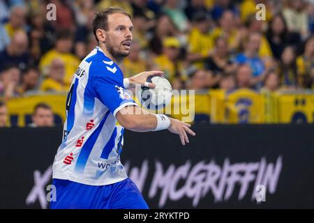 Mannheim, Deutschland. Oktober 2023. Kai Häfner (TVB, 34), am Ball, Einzelbild, Einzelfoto, Aktion, Aktion, 01.10.2023, Mannheim (Deutschland), Handball, Bundesliga, Rhein-Neckar Löwen - TVB Stuttgart Credit: dpa/Alamy Live News Stockfoto