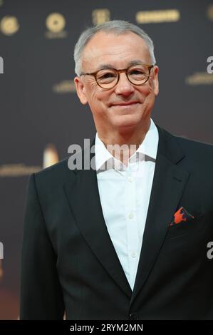 Der Journalist und RTL-Korrespondent Rainer Munz kommt zur Gala und Verleihung des Deutschen Fernsehpreises in Köln. *** Der Journalist und RTL-Korrespondent Rainer Munz kommt zur Gala- und Preisverleihung des Deutschen Fernsehpreises in Köln Credit: Imago/Alamy Live News Stockfoto