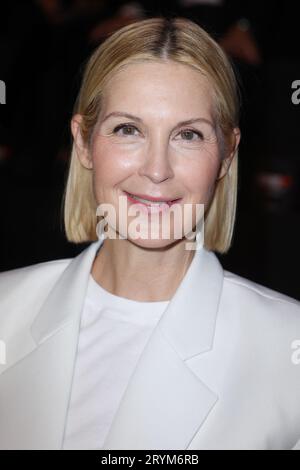 Kelly Rutherford nimmt an der „Le Défilé L'Oréal Paris - Walk Your Worth“-Show im Rahmen der Pariser Fashion Week am 1. Oktober 2023 im Eiffelturm in Paris, Frankreich, Teil. Foto von Jerome Dominé/ABACAPRESS.COM Credit: Abaca Press/Alamy Live News Stockfoto