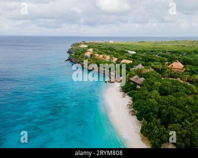 Playa Lagun Beach Cliff Curacao, Lagun Beach Curacao eine kleine Insel in der Karibik Stockfoto