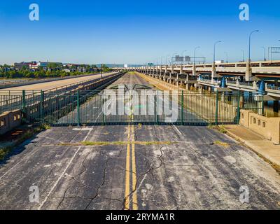 Aus der Vogelperspektive auf das Tor der Cyrus Avery Memorial Bridge in Oklahoma Stockfoto