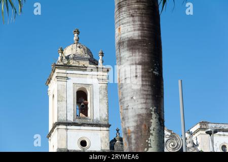 Salvador, Bahia, Brasilien - 02 de setembro de 2023: Blick von der Spitze der Kirche Sao Pedro dos Clerigos in Terreiro de Jesus, dem historischen Zentrum des Stockfoto