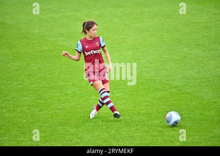 LONDON, ENGLAND - 1. OKTOBER: Risa Shimizu. Damen Super League, das erste Spiel der Saison zwischen West Ham Women Stockfoto