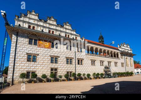 Schloss Litomysl, eine der größten Renaissanceschlösser in der Tschechischen Republik. UNESCO-Weltkulturerbe. Sonniges Wetter mit blauem Himmel. Litomysl, Czec Stockfoto