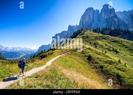 Wandern auf der Alta Via 2 in der Nähe von Corcara, Italien Stockfoto