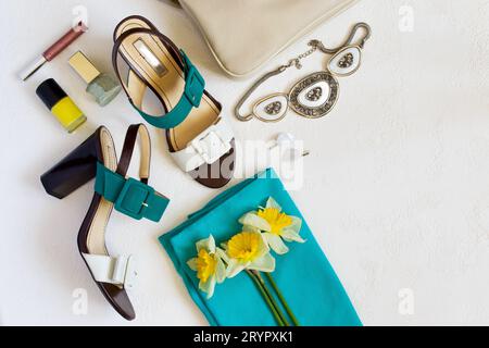 Collage für flache Damenschuhe und Accessoires. Schönheit und Fashi Stockfoto