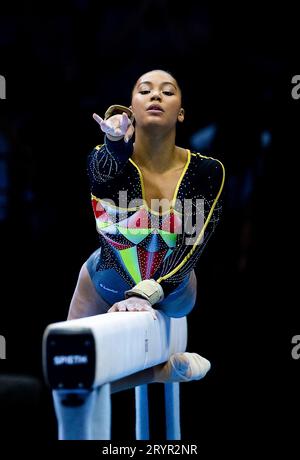 Antwerpen, Belgien. Okt. 2023. Jutta Verkest (BEL) in Aktion während der Frauenqualifikation bei den Turn-Weltmeisterschaften im Sportpalast Antwerpen. Quelle: Iris van den Broek / Alamy Live News Stockfoto