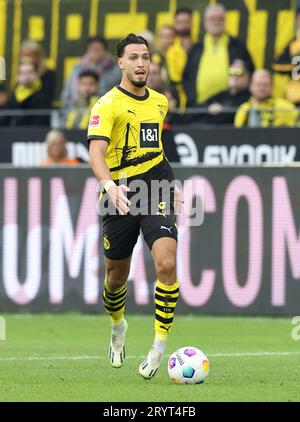 firo: 23.09.2023, Fußball, 1. Liga, 1. Bundesliga, Saison 2023/2024, BVB, Borussia Dortmund - VfL Wolfsburg 1:0 Ramy BENSEBAINI, BVB Einzelaktion Stockfoto