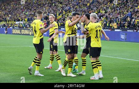 firo: 23.09.2023, Fußball, 1. Liga, 1. Bundesliga, Saison 2023/2024, BVB, Borussia Dortmund - VfL Wolfsburg Jubel zu 1-0 von Marco REUS, BVB Stockfoto