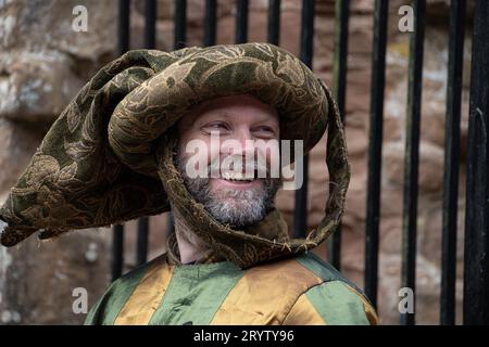 Kenilworth England 29. Juli 2023 das Ritterturnier der Burg Kenilworth trifft auf die Öffentlichkeit, wenn sie vor dem Turnier teilnehmen Stockfoto