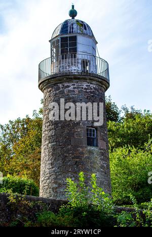 Oktober 1823-2023. Wunderschöner Herbstblick auf den 200 Jahre alten Leuchtturm Tayport Low (West Common, East Lighthouse) in Fife, Schottland Stockfoto