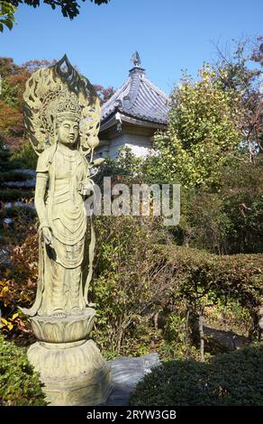 Die Statue der Göttin Benzaiten (Sáswati) am Toganji-Tempel. Nagoya. Japan Stockfoto