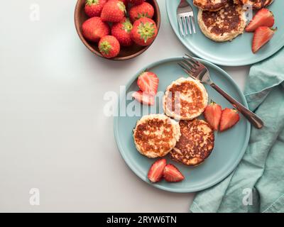 Quark Pfannkuchen, Syrniki, Ricotta fritters Stockfoto