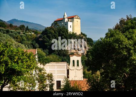 Historische Gebäude im Dorf Lauro in der Nähe von Avellino, Italien Stockfoto