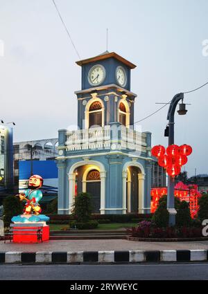 Surin Kreis Clock Tower in der Stadt Phuket. Provinz Phuket. Thailand Stockfoto