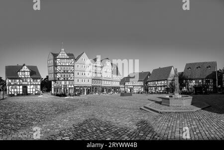 Neu Anspach, Deutschland - 2. Oktober 2015: Marktplatz im Hessenpark in Neu Anspach. Seit 1974 wurden mehr als 100 gefährdete Gebäude wieder errichtet Stockfoto