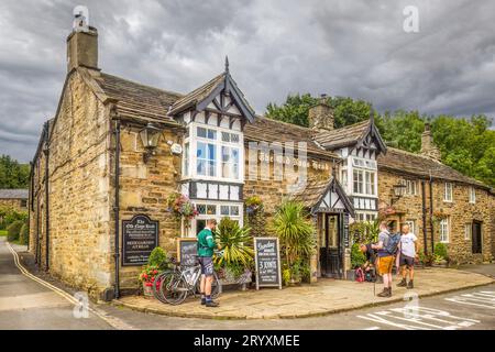 06.08.2023 Edale, Derbyshire, Vereinigtes Königreich. Die Old Nags leiten das Wirtshaus am Anfang des Pennine Way in Edlae, derbyshire Stockfoto