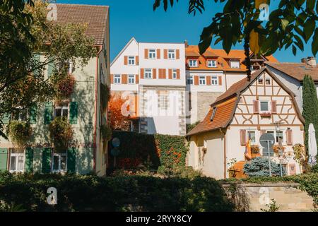 Altes deutsches Bürgerhaus in Bietigheim-Bissingen, Baden-Württemberg, Deutschland, Europa. Die Altstadt ist voller bunter und wir Stockfoto