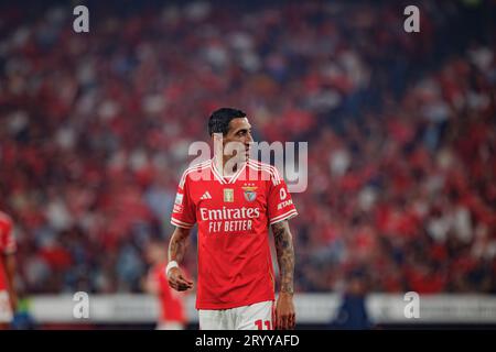 Angel Di Maria beim Spiel der Liga Portugal Betclic 23/24 zwischen SL Benfica und dem FC Porto im Estadio da Luz in Lissabon. (Maciej Rogowski) Stockfoto