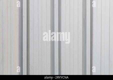 Silber Blech Dach Hintergrund strukturierte Tapeten. Industrie und produzierendes Gewerbe Konzept. Stockfoto