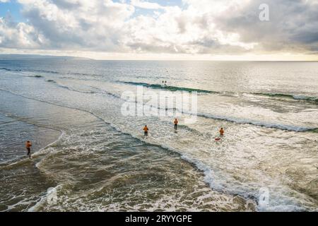 Pismo Beach, Kalifornien - 6. Dezember 2022. Pismo Beach während der ISA World para Surfing Championship. Stockfoto