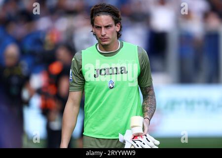 Marco Carnesecchi von Atalanta BC während des Aufwärmens vor dem Spiel der Serie A zwischen Atalanta BC und Juventus FC im Gewiss-Stadion am 1. Oktober 2023 in Bergamo, Italien. Stockfoto