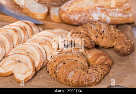 Gebratener Palmier auf der Theke Stockfoto