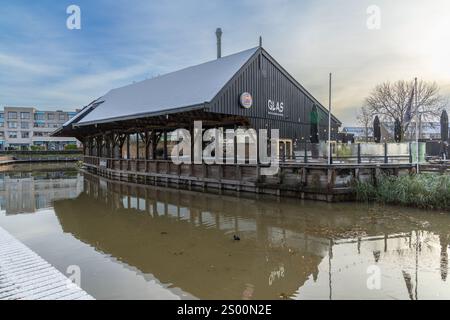 Leerdam, Niederlande. 21. November 2024. Glasbläsermuseum Leerdam Stockfoto